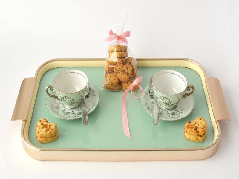 tray-tea-cups-pastel